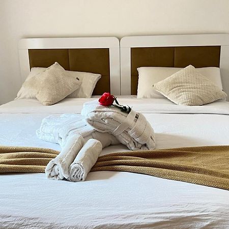 Appartement De Luxe Avec Jardin Vue Sur La Piscine Golf Securise 24H Sur 24 A 5 Minutes De L Aeroport Marakeş Dış mekan fotoğraf