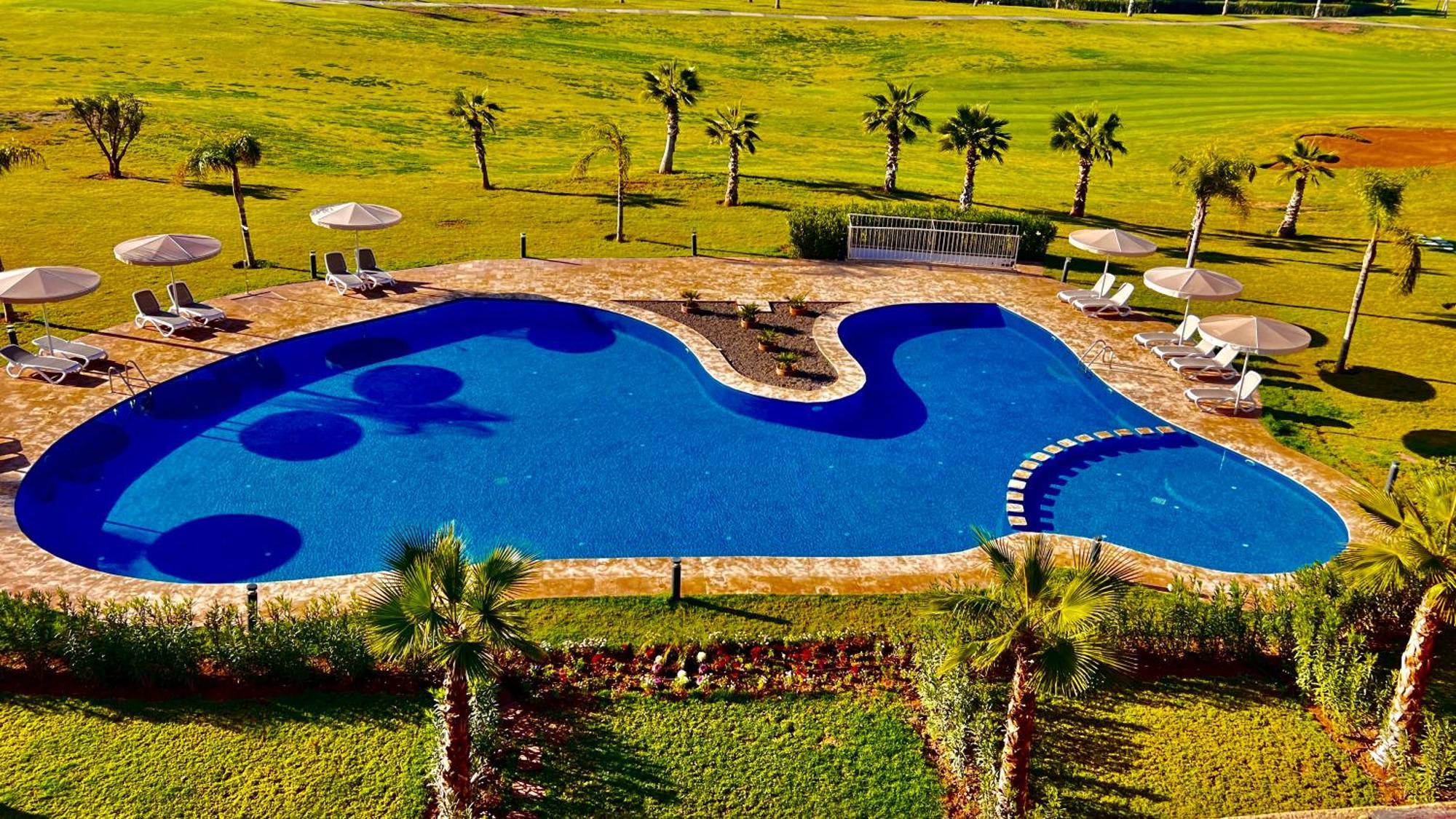 Appartement De Luxe Avec Jardin Vue Sur La Piscine Golf Securise 24H Sur 24 A 5 Minutes De L Aeroport Marakeş Dış mekan fotoğraf