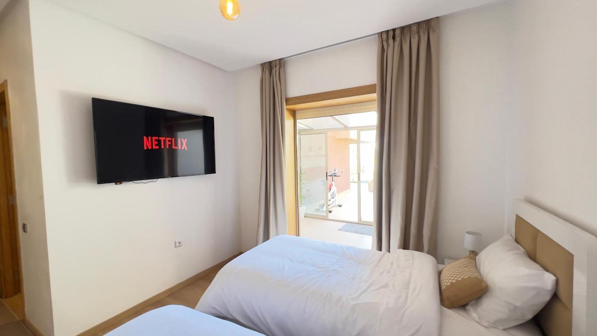 Appartement De Luxe Avec Jardin Vue Sur La Piscine Golf Securise 24H Sur 24 A 5 Minutes De L Aeroport Marakeş Dış mekan fotoğraf